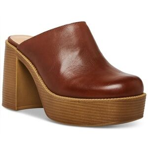 Steve Madden Bowe Platform Clogs in Cognac
